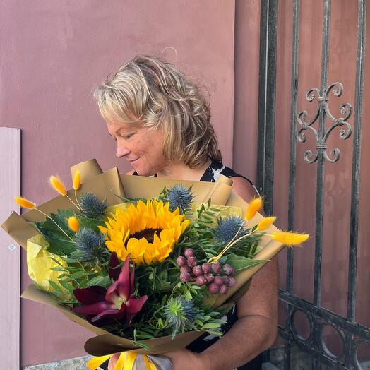 Букет 🌻"Яркое очарование" мини подсолнух и экзотика