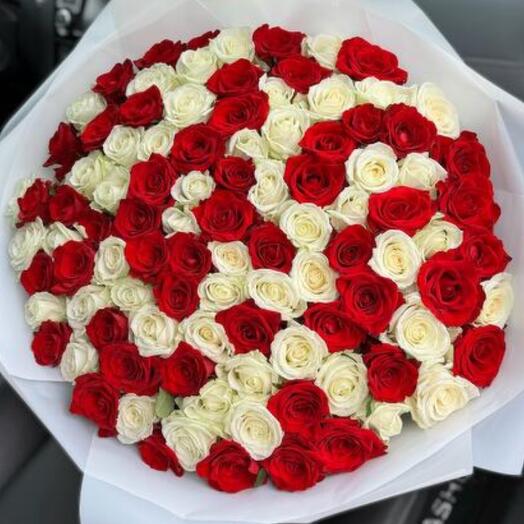 Букет из 101 розы микс