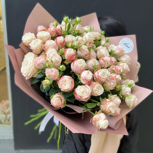 Pink spray roses bouquet⭐️