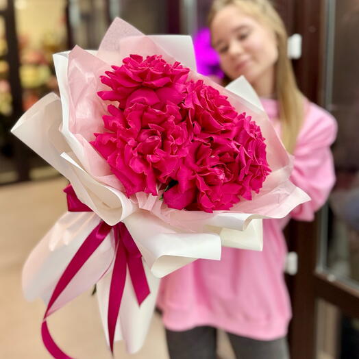 Mono ramo de rosas francesas brillantes