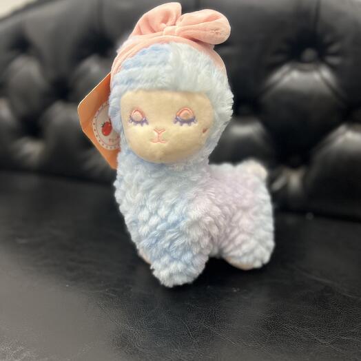 Мягкая игрушка Альпака с бантиком