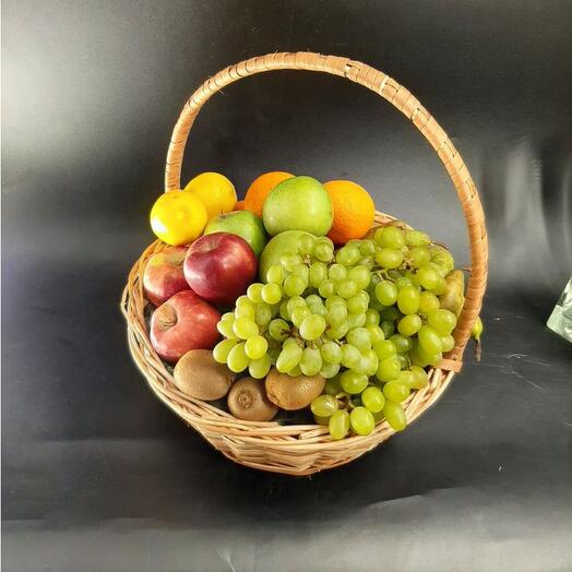 Подарочная корзина с фруктами Витаминный заряд