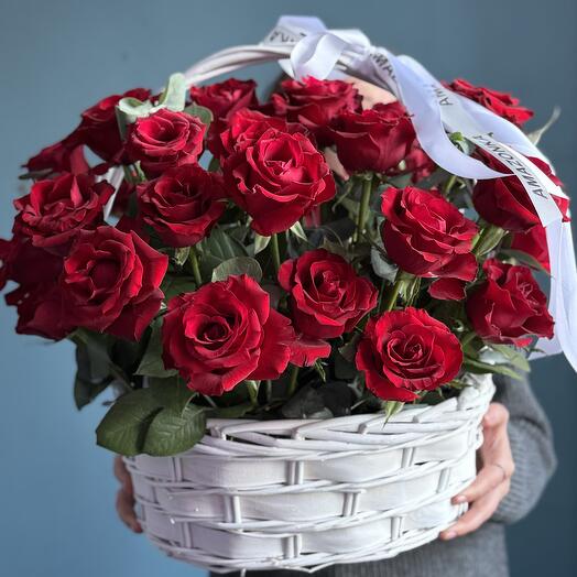 Большая корзина с красной розой 41 шт