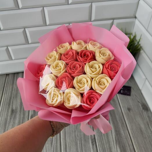 Bouquet of roses made of Belgian chocolate FW026