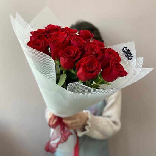 15 голландских роз 60 см