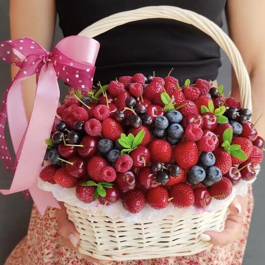 Vitamin Berry basket