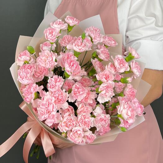 Bouquet of flowers. Rose bush Carnations 21 pieces