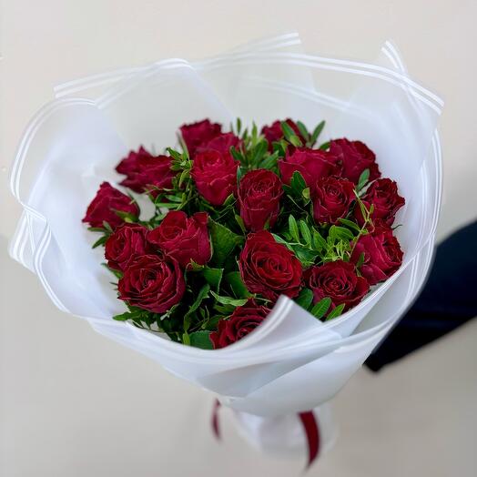 Bouquet of 19 Kenya red roses