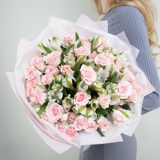 Кустовые розы с альстромерией букет les fleur (П0010)