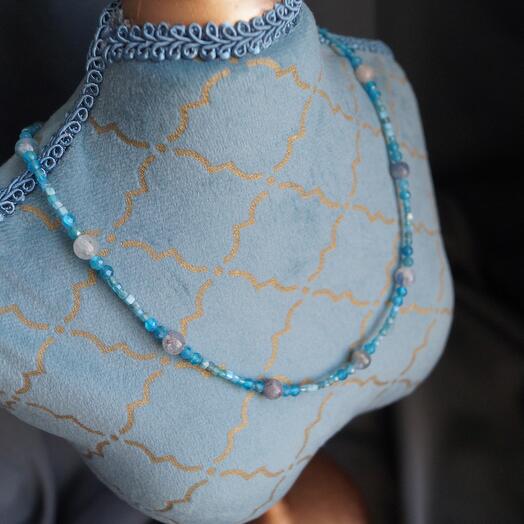 Чокер из апатита и кианита