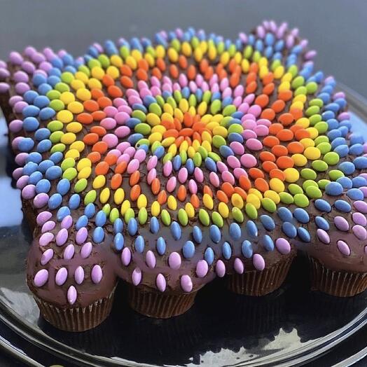Pull apart cupcakes cake
