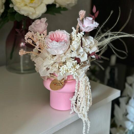 Композиция в стильной вазе 🌸