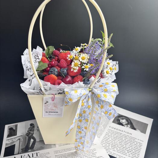 Ягодная сумочка XL. Подарки для самых родных и близких