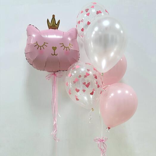 Милая кошечка