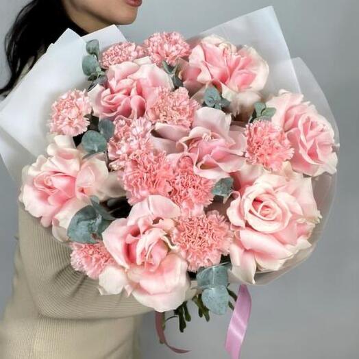 Сборный букет из Французских роз и диантусов 💞
