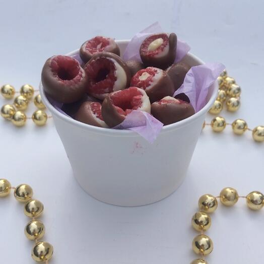 Малина в шоколаде 200 грамм