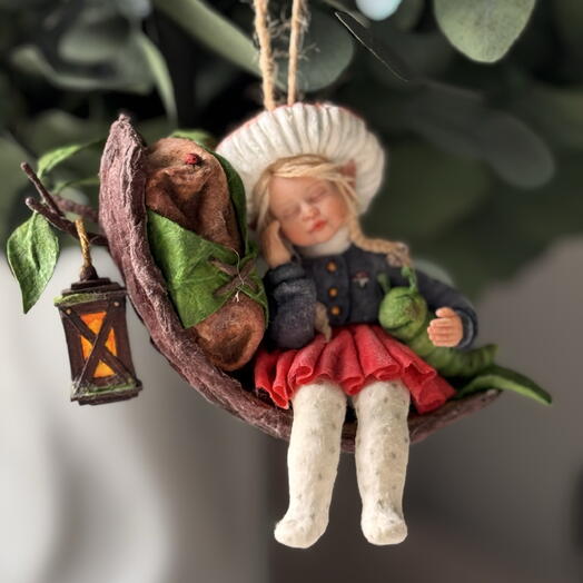 Уникальная ёлочная игрушка ручной работы. Ретро презент. Сонная эльфа