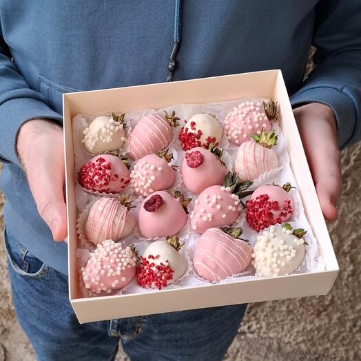 Клубника в шоколаде 16 шт
