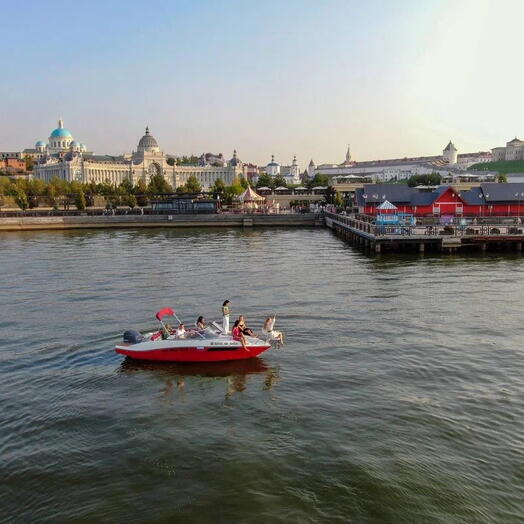 Подарочный сертификат «Речная прогулка по Казани на скоростном катере» (1 час, От 1 до 5 чел.)
