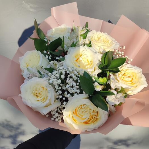 Букет из пионовидных роз