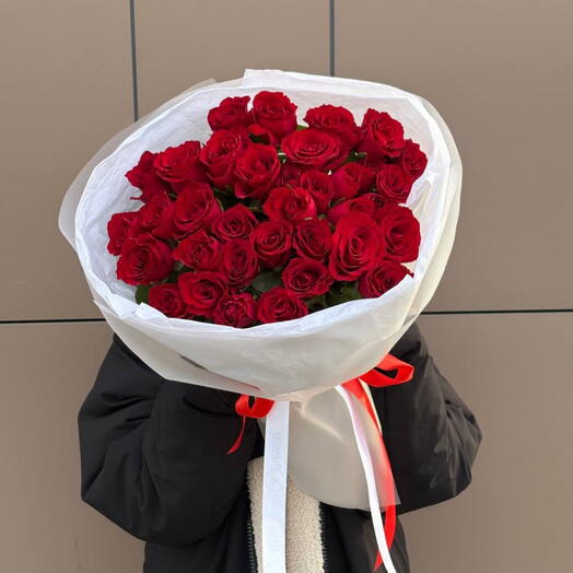 Букет из 35 красных роз