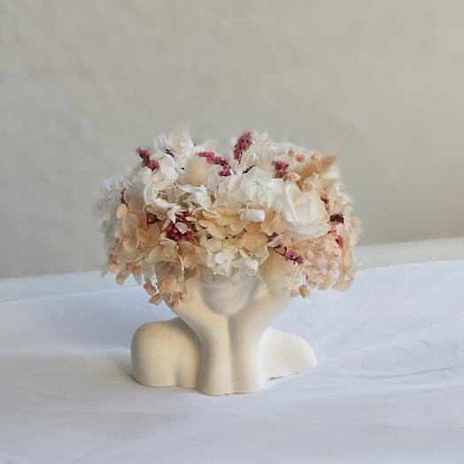 Композиция из стабилизированных цветов "Лёгкость бытия"