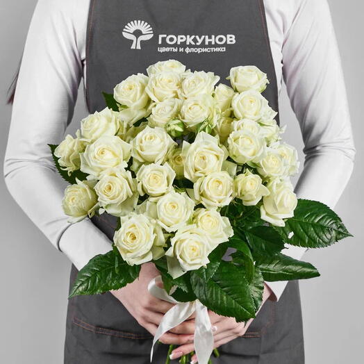 Букет из 9 белых кустовых роз