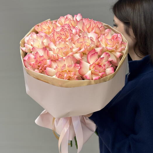 11 французских роз
