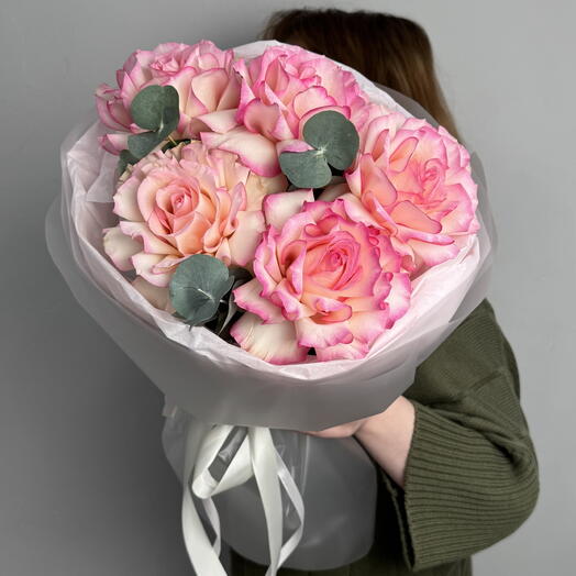 Ажурные розы и эвкалипт 💞🌿