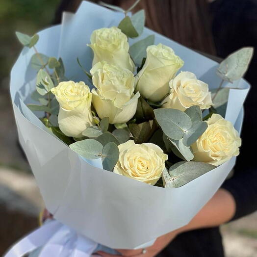 White roses small bouquet
