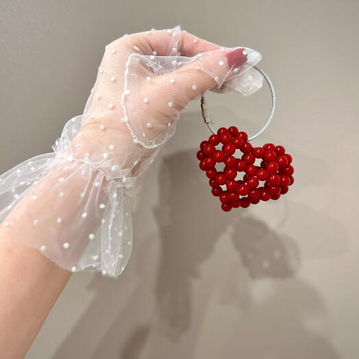 Брелок сердце бордовое из бусин