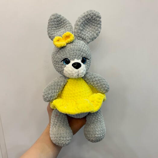 Зая голубоглазка в жёлтом платье игрушка