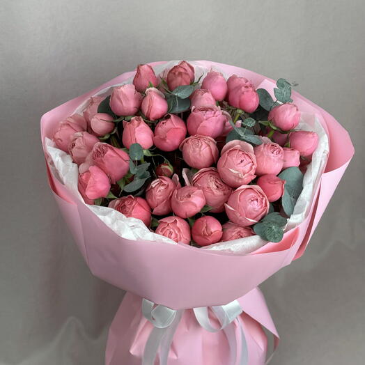Букет из кустовых пионовидных роз🥰