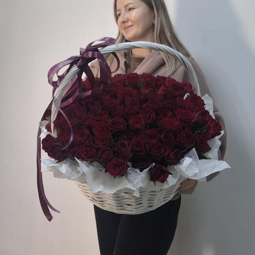 Корзина 101 роза Кения