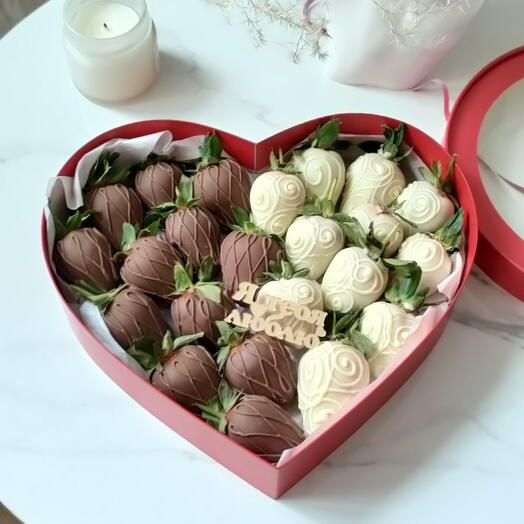 Клубника в шоколаде сердце