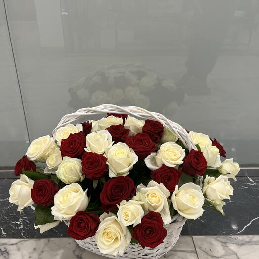 Корзина из роз