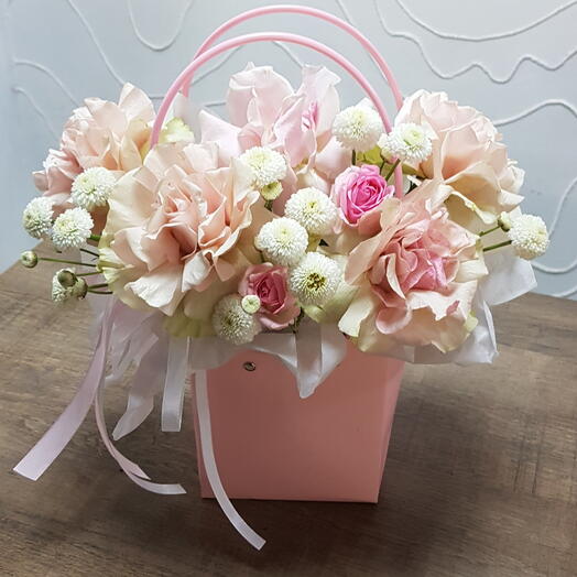 Нежная композиция в сумочке💝