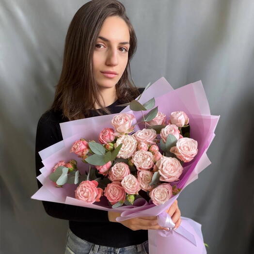 Кустовые розы Мадам💟
