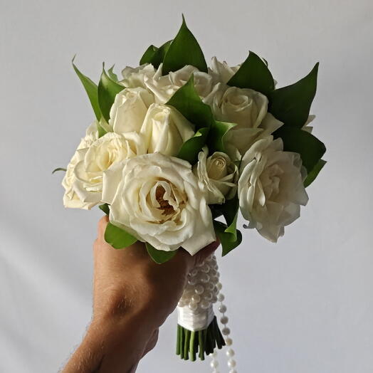 Свадебный Букет невесты из белых роз
