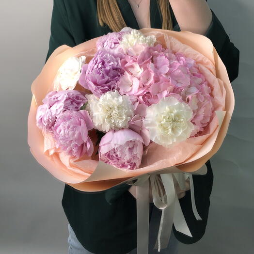 Авторский сборный букет гортензия пионы диантусы 💝