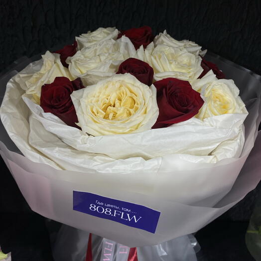 Букет «Love is»