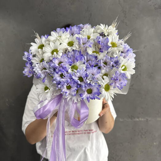 Шляпная коробочка с хризантемами🤍💜