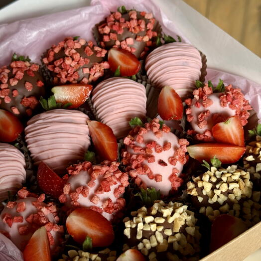 Клубника в шоколаде 16 шт