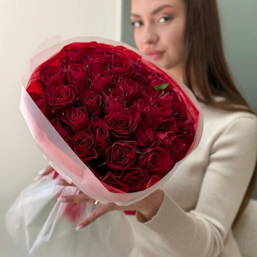 35 красных роз 40 см 373