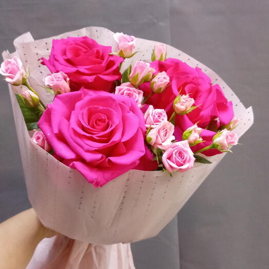 Розовый букет в подарок 💐