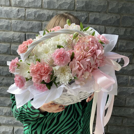 Нежная корзинка с гортензией 🥰