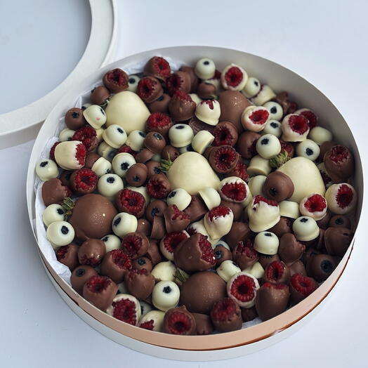 МИКС ИЗ СВЕЖИХ ЯГОД