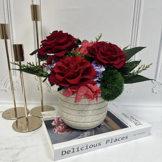 Красные розы 🌹