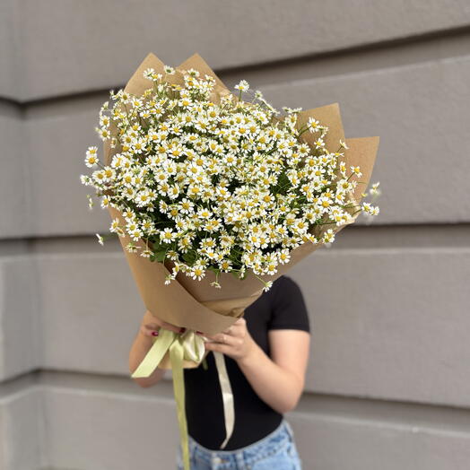 Букет «Босиком по бабушкиному лугу» 🌼🌿 пышный танацетум, напоминающий детство у бабушки в деревне 🥹