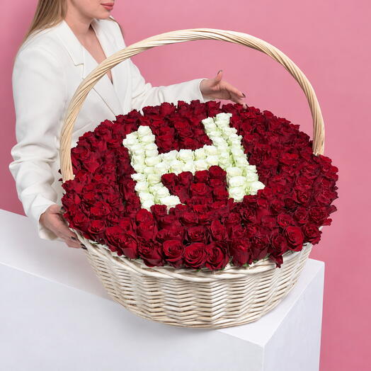 Корзина именная с розами